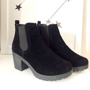 Block Heel Suedette Chelsea Boots